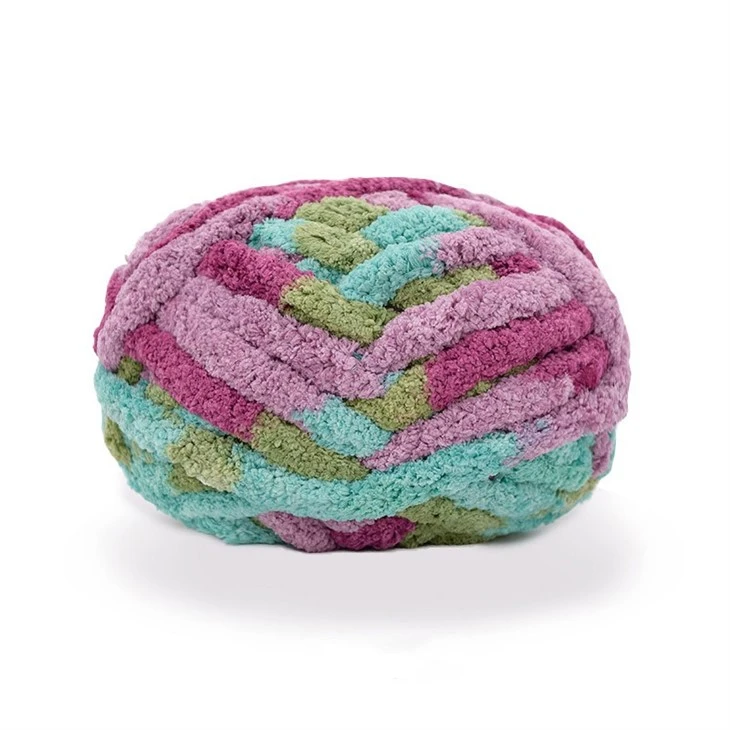 chunky knit yarn